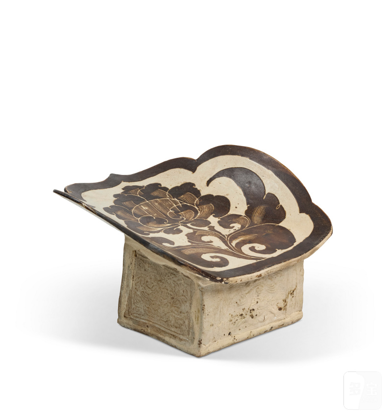 宋/金 磁州窯蓮紋枕  CHINA, SONG-JIN DYNASTY (960-1234) - 图3